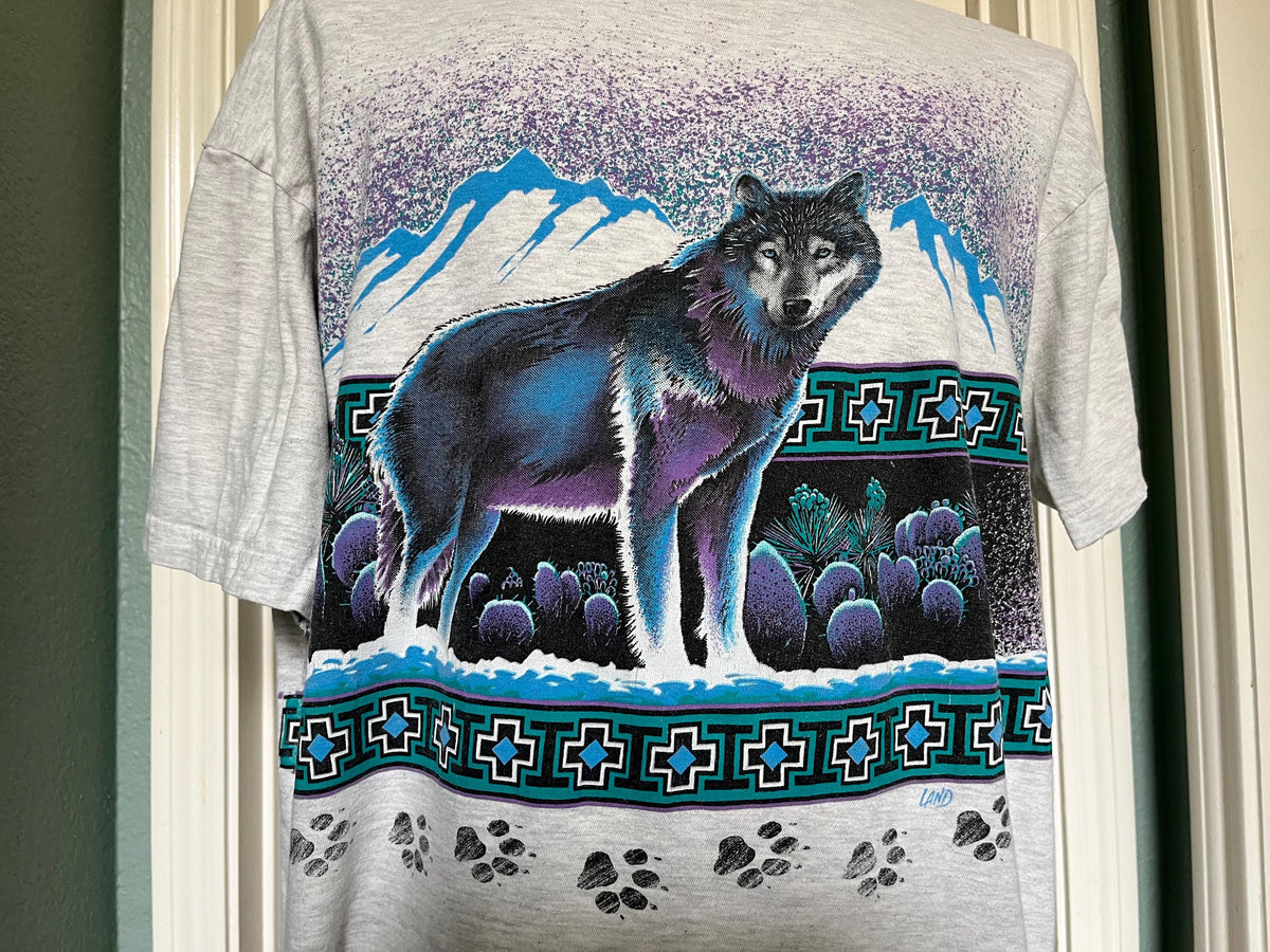 Vintage 90s Vibrant Wolf with Paw Prints TShirt Size XL Graphic Tee – Soft Feel · High-Quality Print