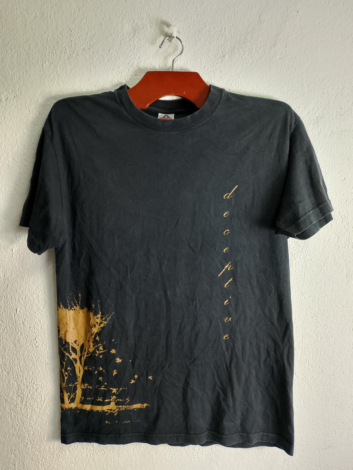 Deceptive t shirt Large Graphic Tee – Everyday Comfort · Top Pick For Any Outfit
