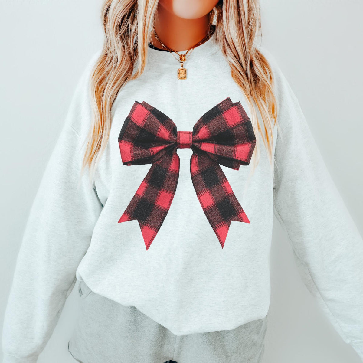 Buffalo Plaid Bow Crewneck Sweatshirt Christmas Ribbon Pullover Sweatshirt Christmas Bow Shirt Cozy Hoilday Bow Sweater Sweatshirt – Feel-Good Design · Must-Have Style