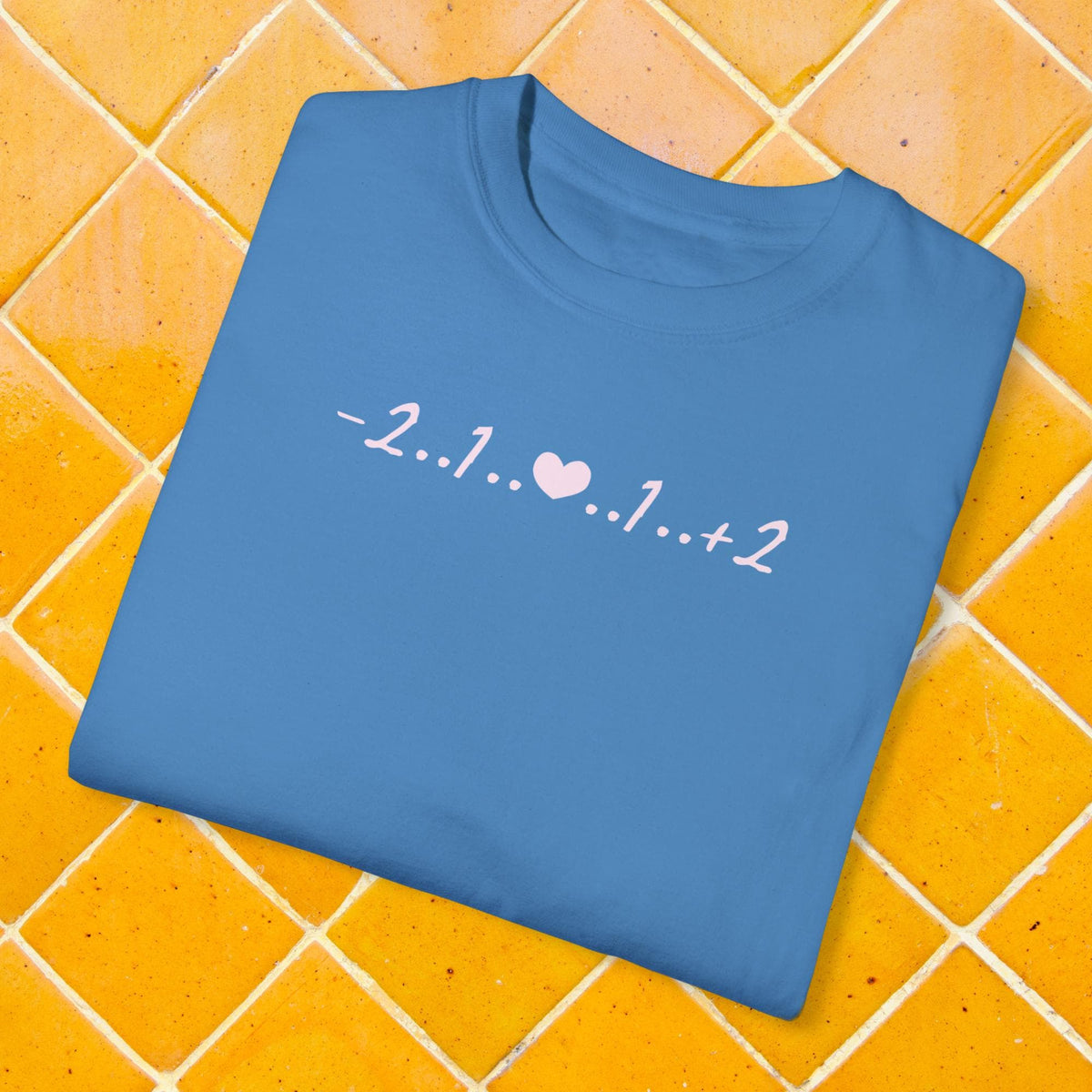 Cute Photographer Tee Shirt Photography Major or Student Light Meter with Heart Boho Wedding Photographer Shirt Family Photographer Gift Graphic Tee – Aesthetic Look · Great Gift For Fans