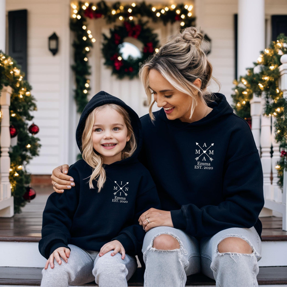 Mommy und Ich passende HoodiesFeiern Sie Ihre VerbindungMama und Mini GeschenkPartnerlook FamilieMutter Tochter SetMama und Sohn set Hoodie – Feel-Good Design · Trending Graphic Apparel