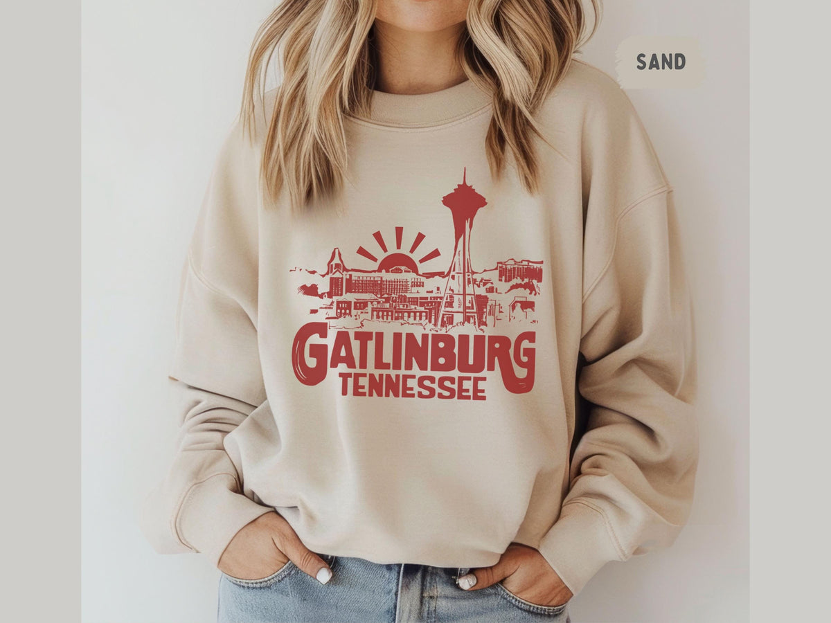 Retro Gatlinburg Tennessee Sweatshirt Great Smoky Mountains National Park Sweater Tennessee Family Trip Gatlinburg Souvenir Gatlinburg gift Sweatshirt – Aesthetic Look · High-Quality Print