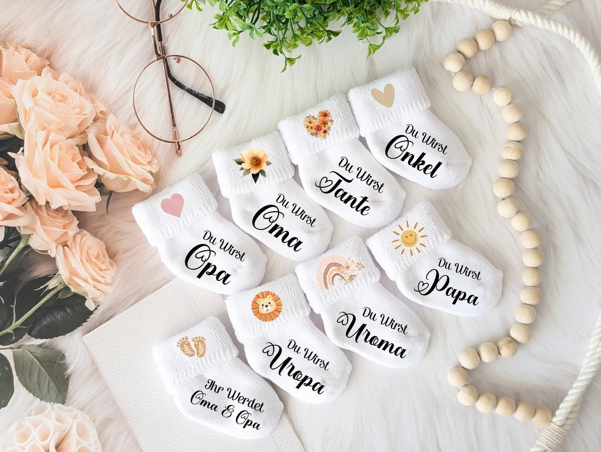 Babysocken zur SchwangerschaftsverkndungSocke Du Wirst PapaBaby Socke Schwangerschaft verkndenFamilie GeschenkBaby Verkndung 2025 Graphic Tee – Fan Favorite · Must-Have Style