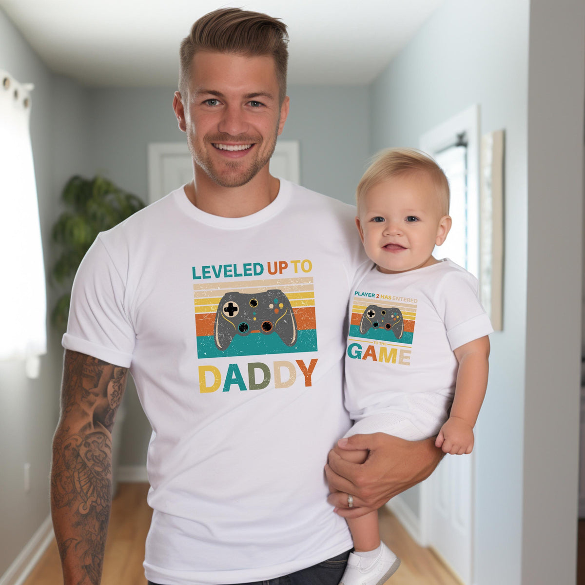 PapaDu bist Level UpNeuer Papa Das perfekte GeschenkGeschenk fr frischgebackene VterPapa Baby Gaming Set Weihnachtsgeschenk Graphic Tee – Feel-Good Design · High-Quality Print
