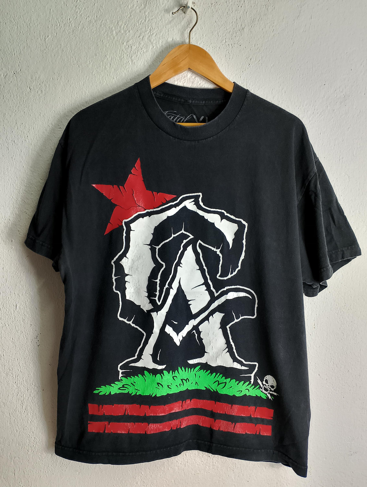 Fatal clothing CA California USA t shirt XL Graphic Tee – Aesthetic Look · High-Quality Print