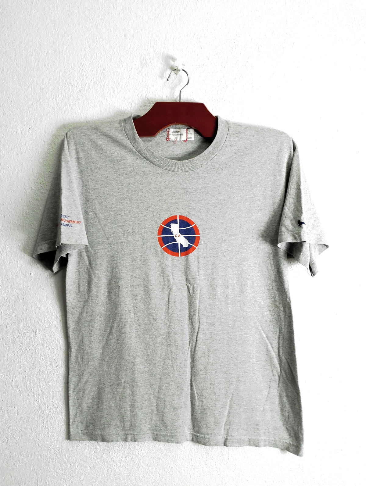 Modern amusement USA t shirt Large Graphic Tee – Fan Favorite · Must-Have Style