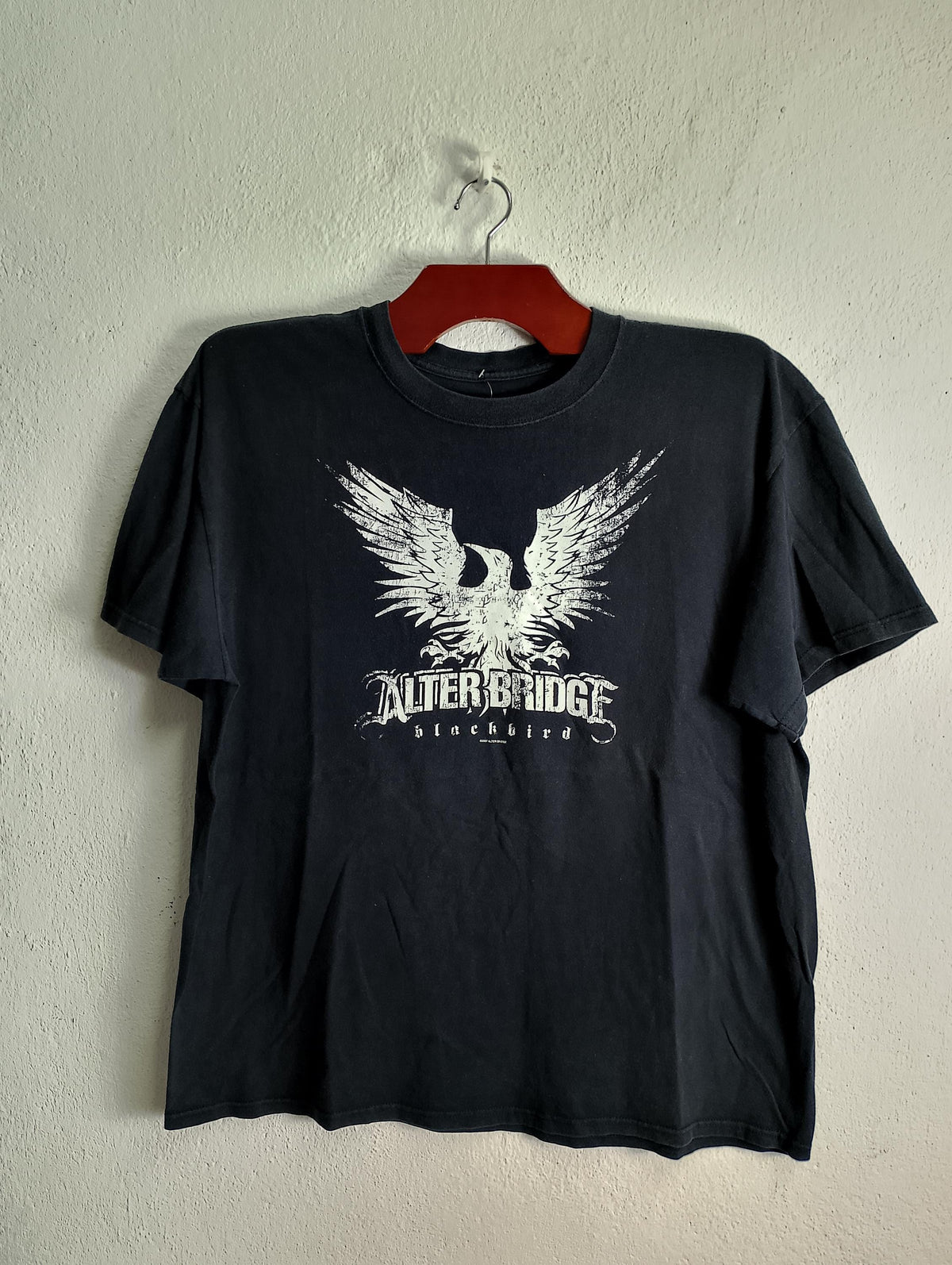 Alterbridge black bird tour t shirt XXL Graphic Tee – Soft Feel · Great Gift For Fans