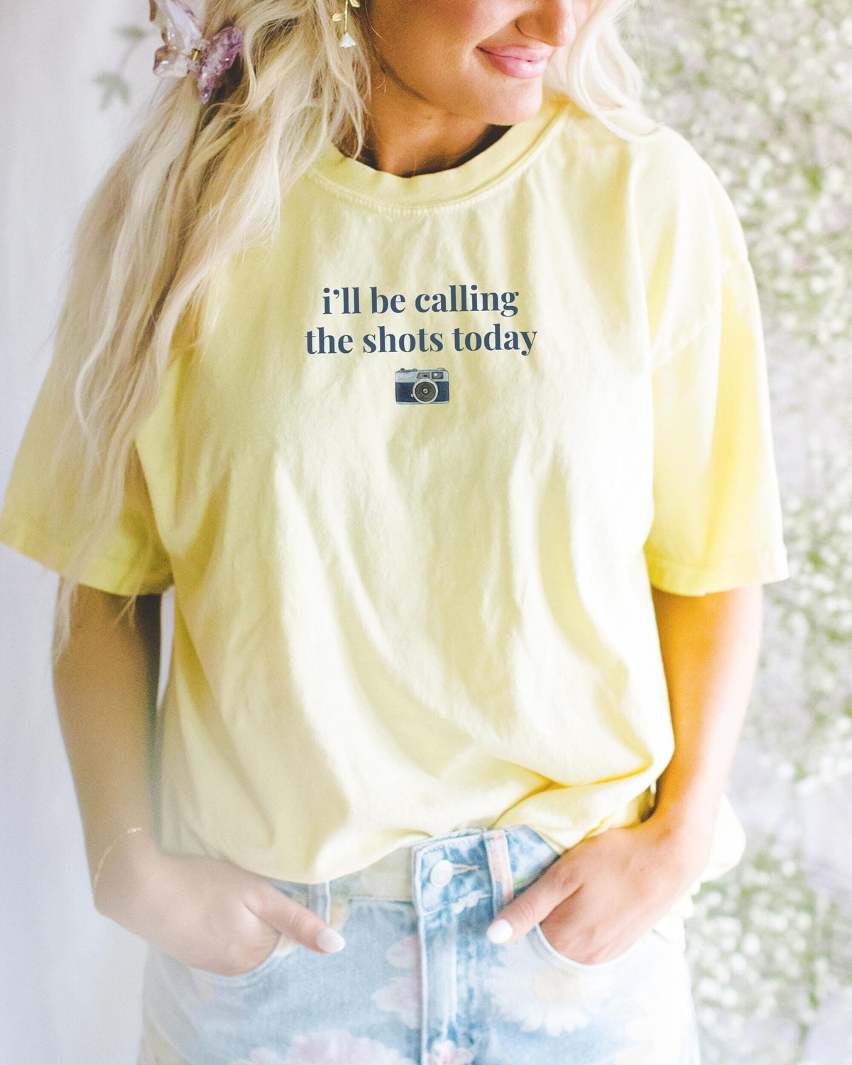 Funny Saying Photographer TShirt for Friend Who Loves Taking Photos Silly Thank You Gift or Present for Wedding or Family Photographer Graphic Tee – Soft Feel · High-Quality Print