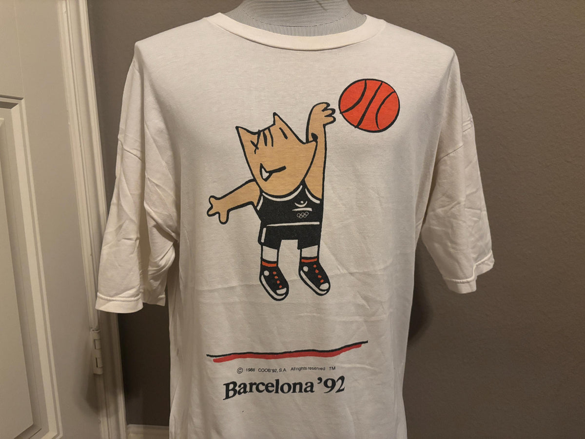 Vintage 90s Olympics Barcelona Basketball 1992 Tshirt XL Graphic Tee – Warm & Stylish · Must-Have Style