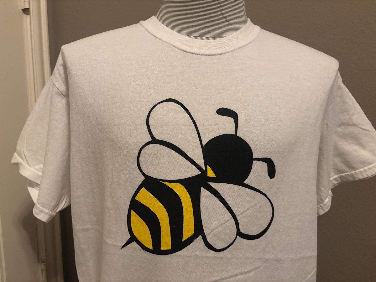 Vintage 2000s Bumble Bee cute Tshirt L Graphic Tee – Soft Feel · Trending Graphic Apparel