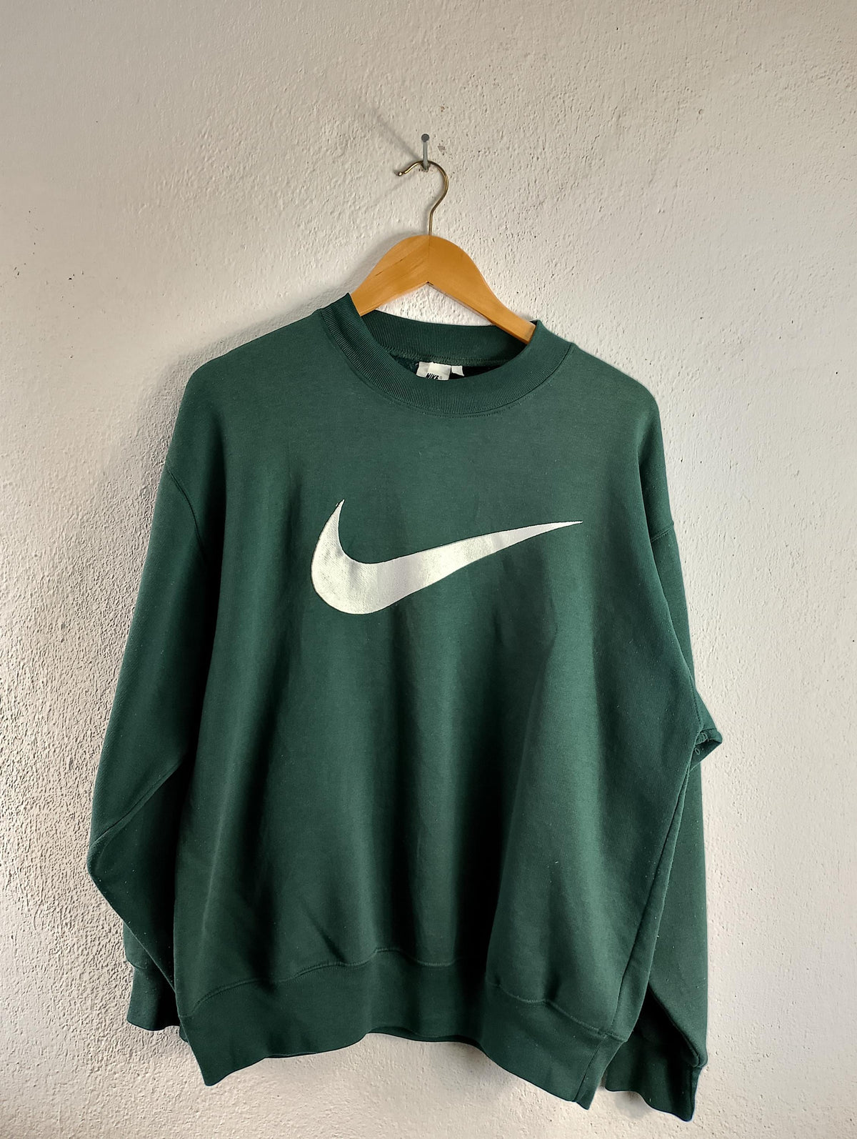 Vintage Nike big swoosh crewneck sweatshirt Large Sweatshirt – Easygoing Wear · Trending Graphic Apparel