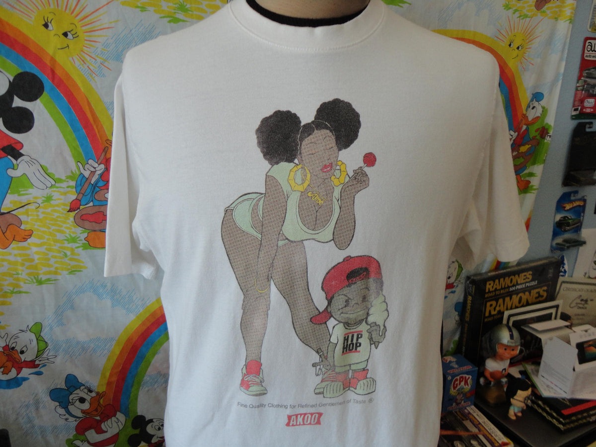 AKOO Rap Hip Hop Afro Puffs TShirt Size L Graphic Tee – Feel-Good Design · Perfect For Daily Wear