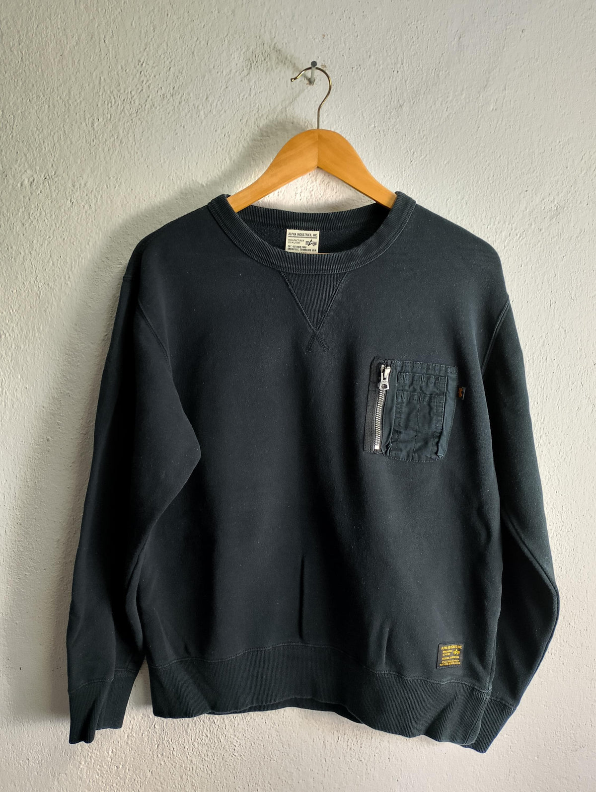 Avirex crewneck sweatshirt MediumLarge Sweatshirt – Aesthetic Look · Top Pick For Any Outfit