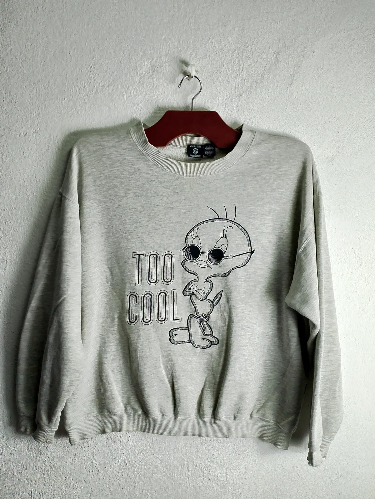 Vintage Too cool Tweety bird cartoon embroidery designs crewneck sweatshirt LXL Sweatshirt – Feel-Good Design · Perfect For Daily Wear