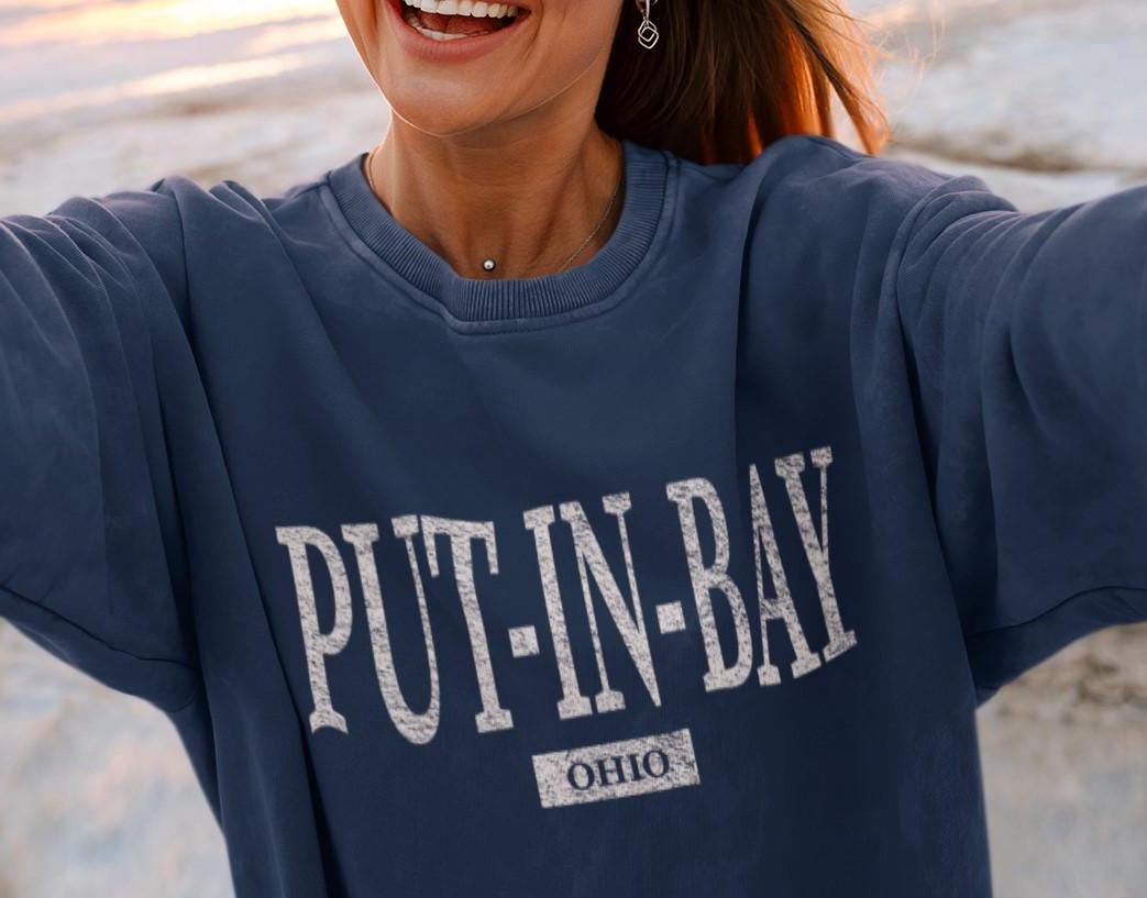 Put In Bay Ohio Crewneck Sweatshirt Gift Lake Erie Souvenir Sweatshirt – Fan Favorite · Must-Have Style