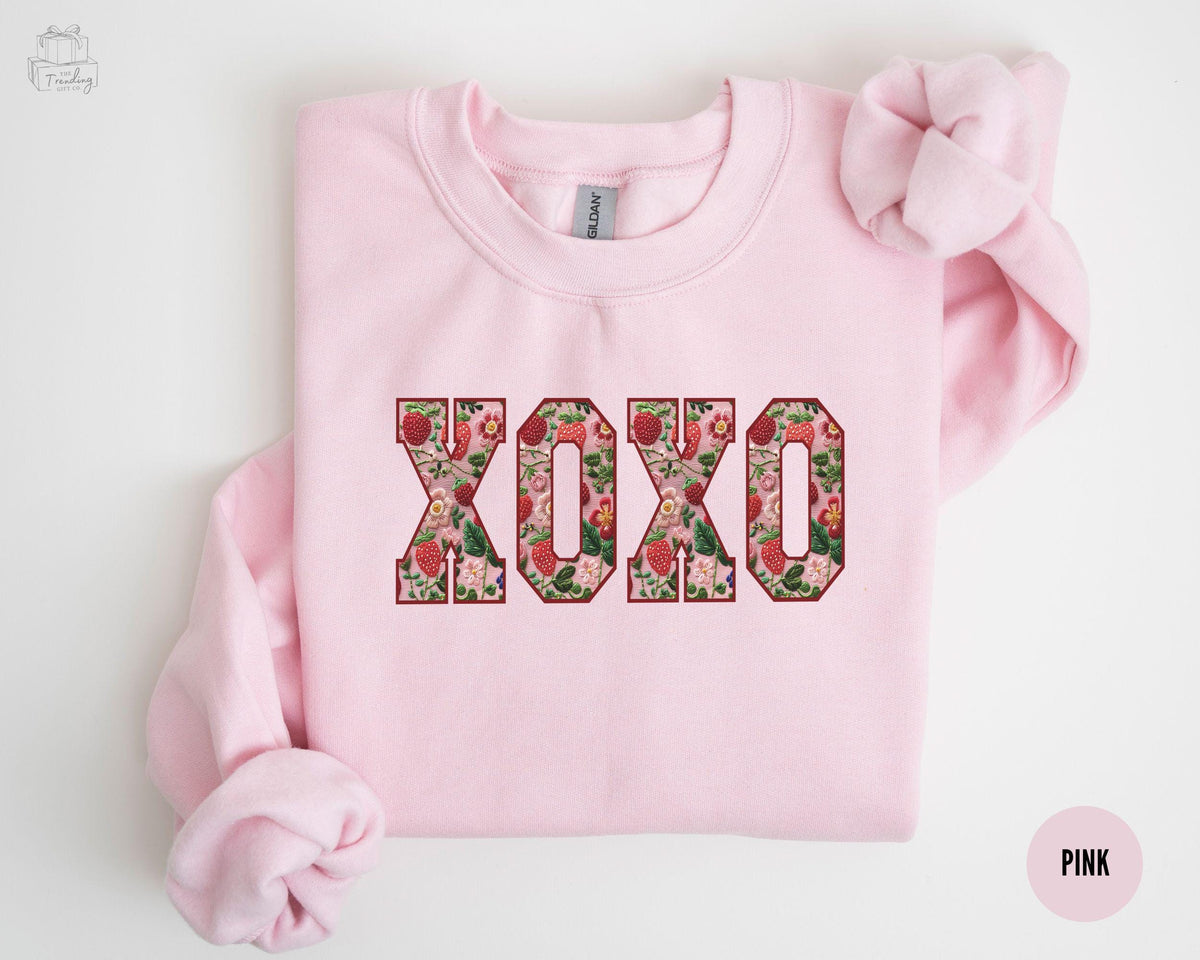 XOXO Sweatshirt Strawberry Valentines Day Sweater Valentine Shirt for Teacher Galentines Day Gifts For Girlfriend Love Pink Crewneck Sweatshirt – Warm & Stylish · Perfect For Daily Wear