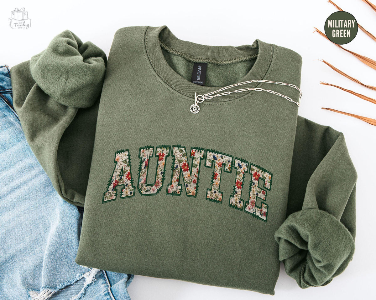 Floral Auntie Crewneck Aunt Sweatshirt Pregnancy Announcement New Aunt Christmas Gift Sister Mothers Day Gift Aunt Birthday Sweatshirt – Bold Style · High-Quality Print