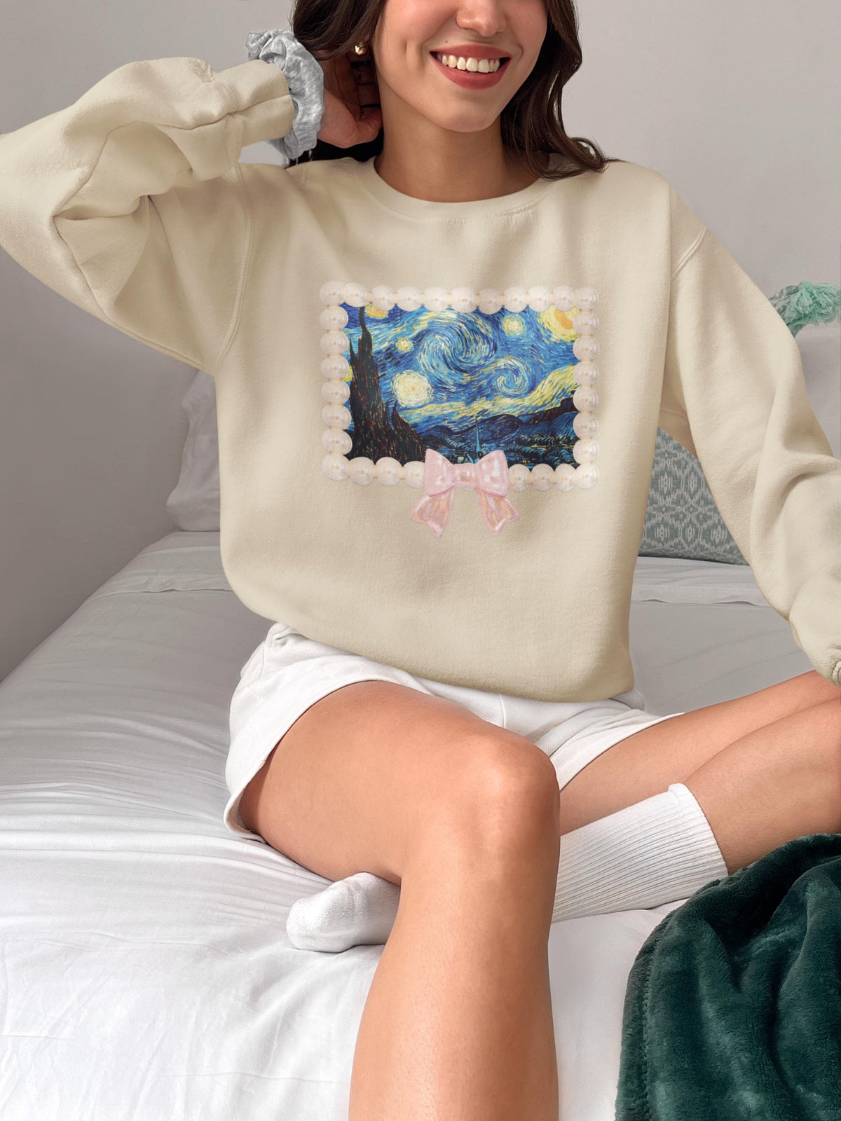 Vincent Van Gogh The Starry Night in Cute Pearl Frame with Coquette Bow 19th Century European Post Impressionist Artist Sweatshirt for Her Sweatshirt – Bold Style · Must-Have Style
