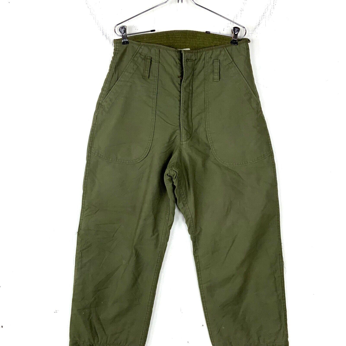 Vintage Alpha Inudstries Us Military Cold Weather Trousers Small Green 1985 80s Graphic Tee – Bold Style · Great Gift For Fans
