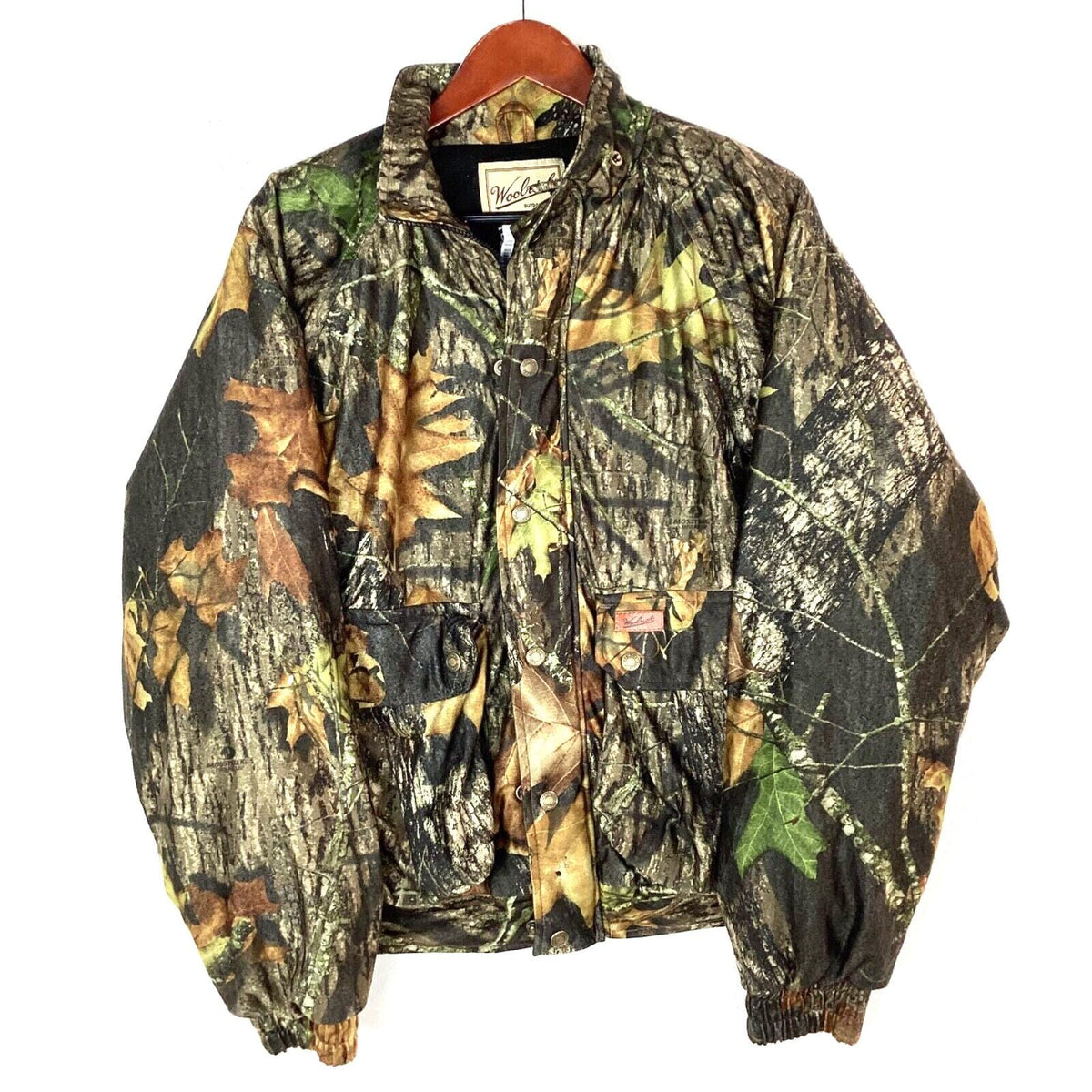 Vintage Woolrich Jacket Size Medium Real Tree Full Zip Fleece Lined Graphic Tee – Aesthetic Look · Trending Graphic Apparel