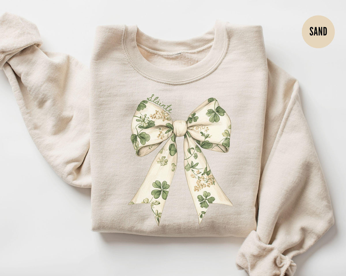 Retro Slainte Sweatshirt Shamrock Crewneck Toile De Jouy St Patricks Day Sweater Lucky Sweatshirt Four Leaf Clover Irish Gift Sweatshirt – Fan Favorite · Must-Have Style