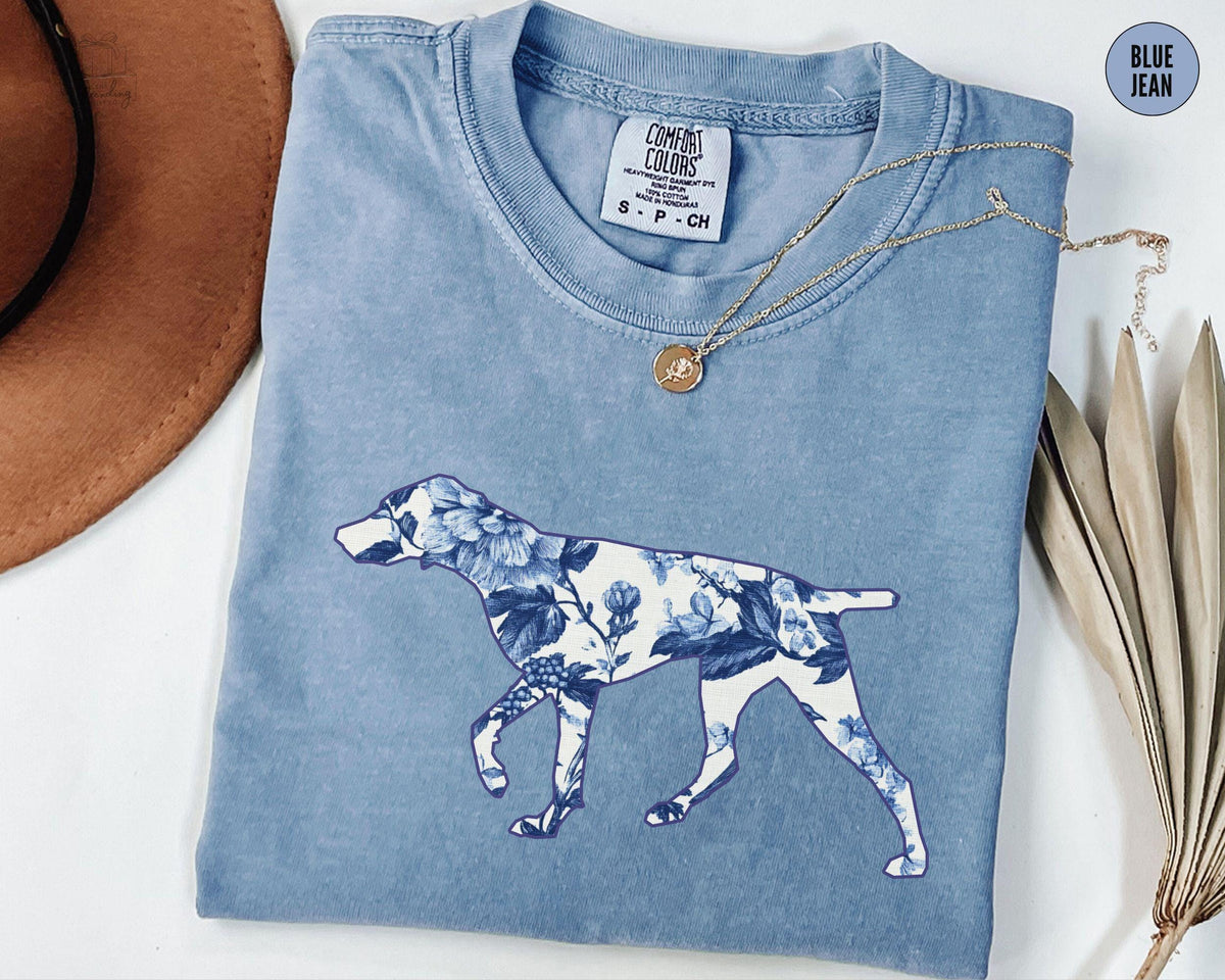 German Shorthaired Pointer Shirt Toile De Jouy Pointer Tee German Pointer Mom TShirt Floral Shorthaired Pointer Mama Gift Graphic Tee – Premium Graphic · High-Quality Print