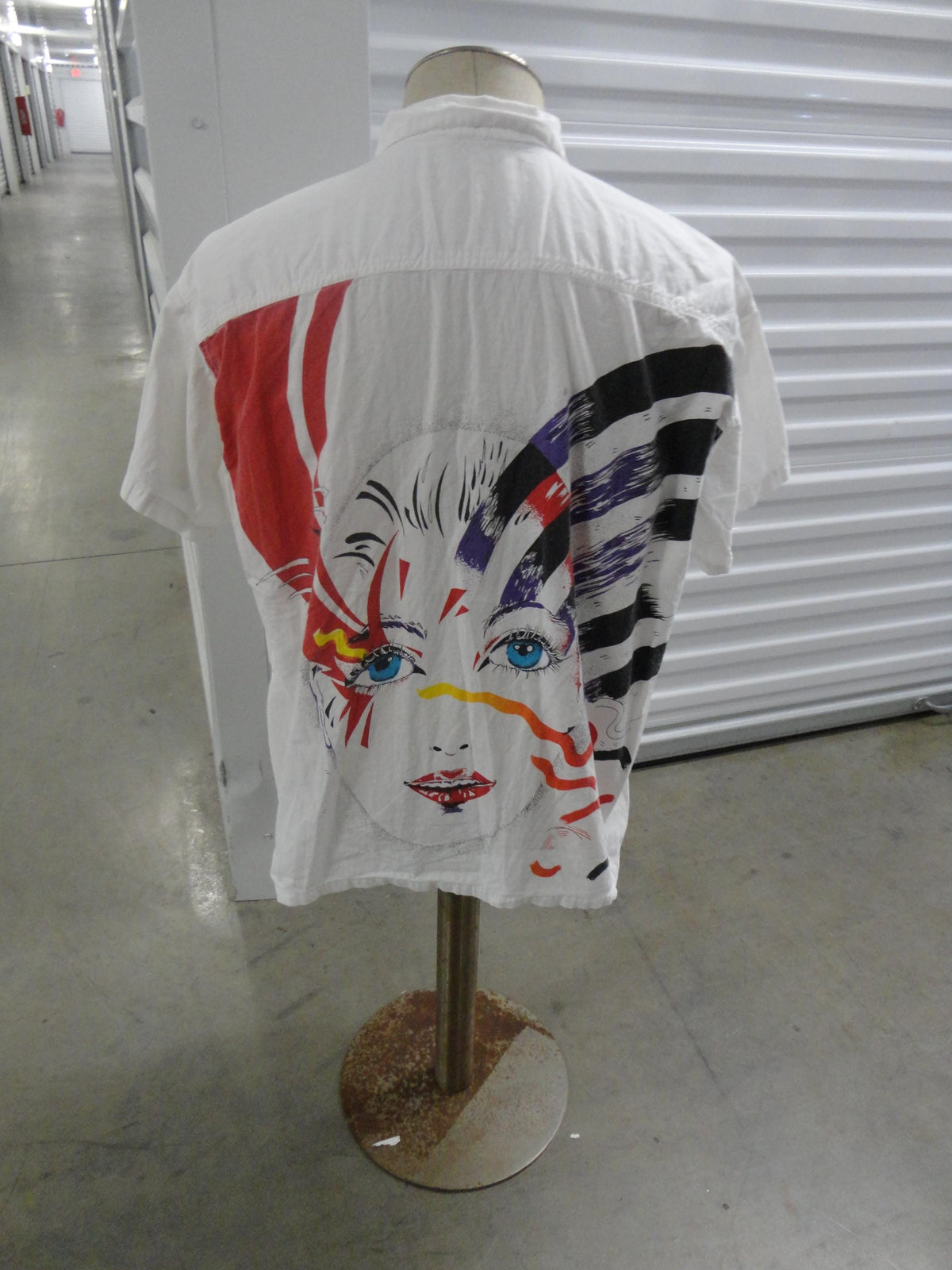 Vintage 8039s Pinky Festive Mask Mardi Gras White back print Button Down Shirt M Graphic Tee – Premium Graphic · Perfect For Daily Wear