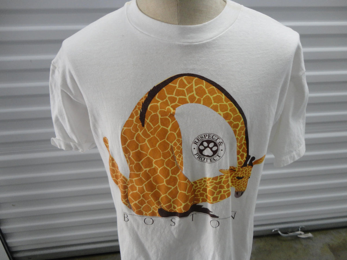 Vintage 9039s Respect Protect Boston Giraffe T Shirt L Graphic Tee – Soft Feel · Perfect For Daily Wear