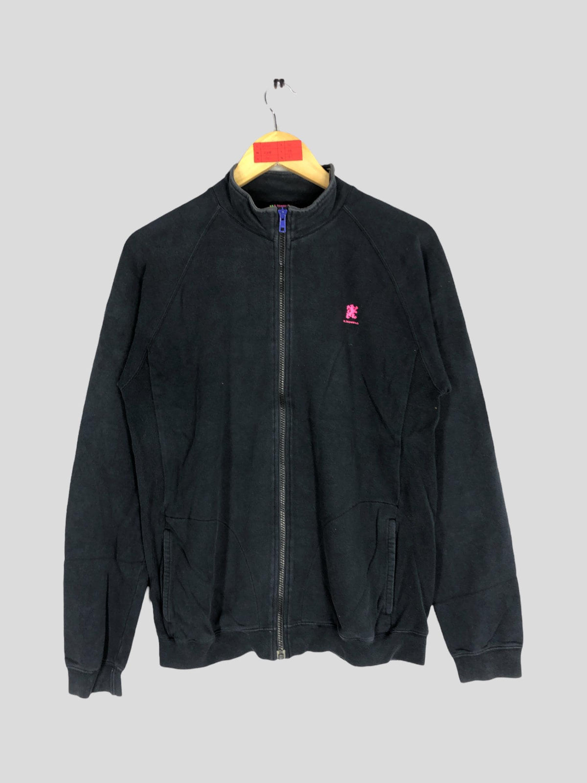 R Newbold Paul Smith London Zipper Sweater Medium R Newbold Paul Smith Light Jacket Jumper Pullover Casual Outfits Fashion Black Size M Graphic Tee – Premium Graphic · High-Quality Print