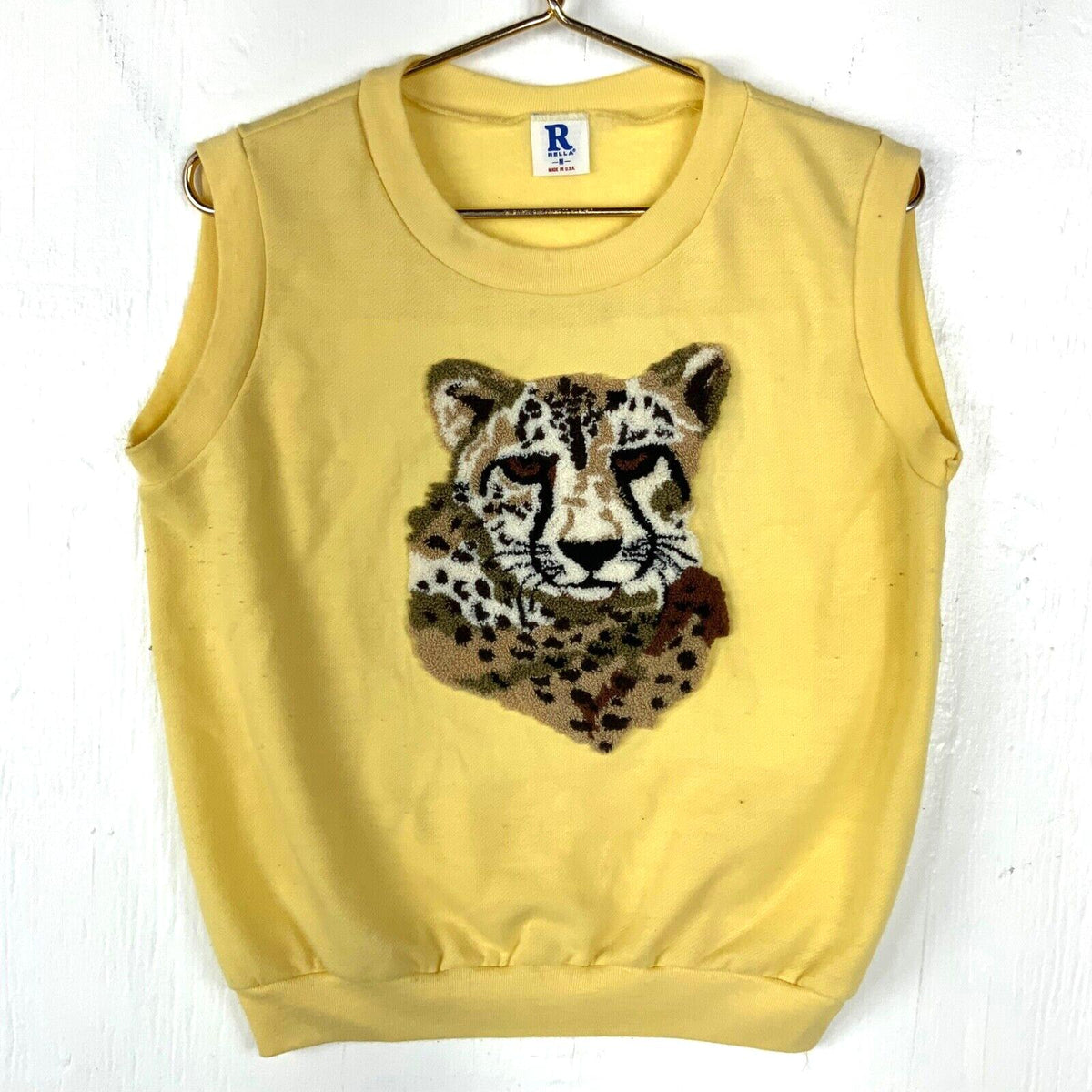 Vintage 1980s Sweatshirt Crewneck Vest Size Medium Yellow Made Usa Cheetah 80s Sweatshirt – Bold Style · Must-Have Style
