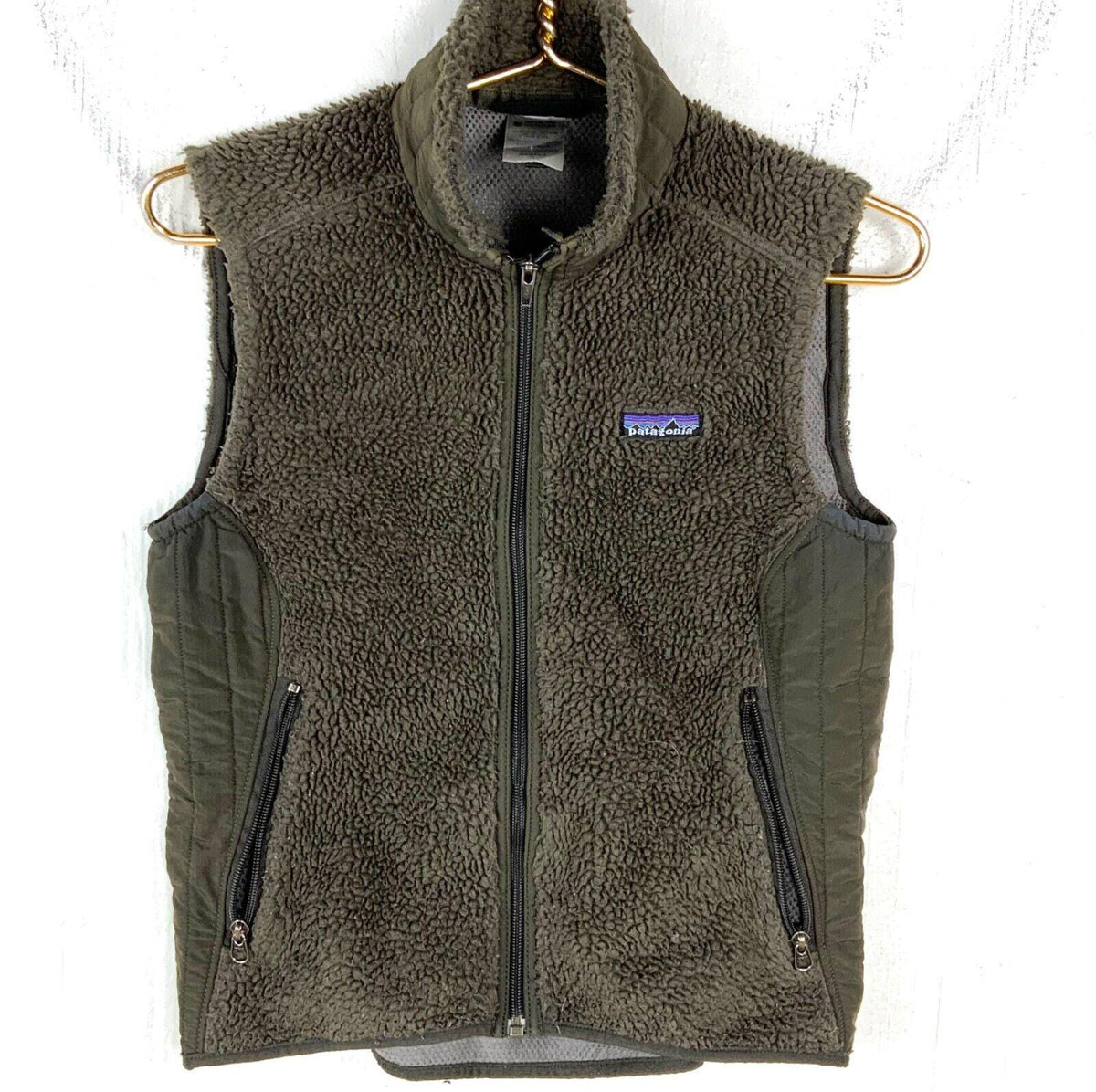 Patagonia Synchilla Deep Pile Vest Fleece Womens Sweater Jacket Size Small Gray Graphic Tee – Cozy Vibes · Must-Have Style