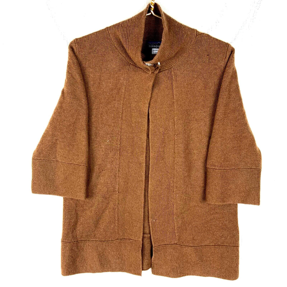Patagonia Knit Wool Cardigan Sweater Womens Medium Brown Graphic Tee – Aesthetic Look · Top Pick For Any Outfit