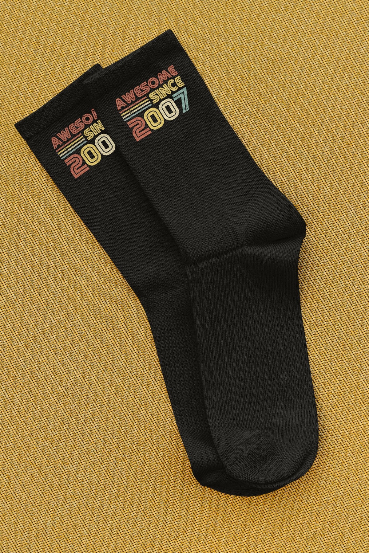 Awesome Socks Born In 2007 18th Birthday Socks Perfect Gift For 18 Year Old Fun And Comfortable Birthday Socks For Teen Graphic Tee – Everyday Comfort · Perfect For Daily Wear