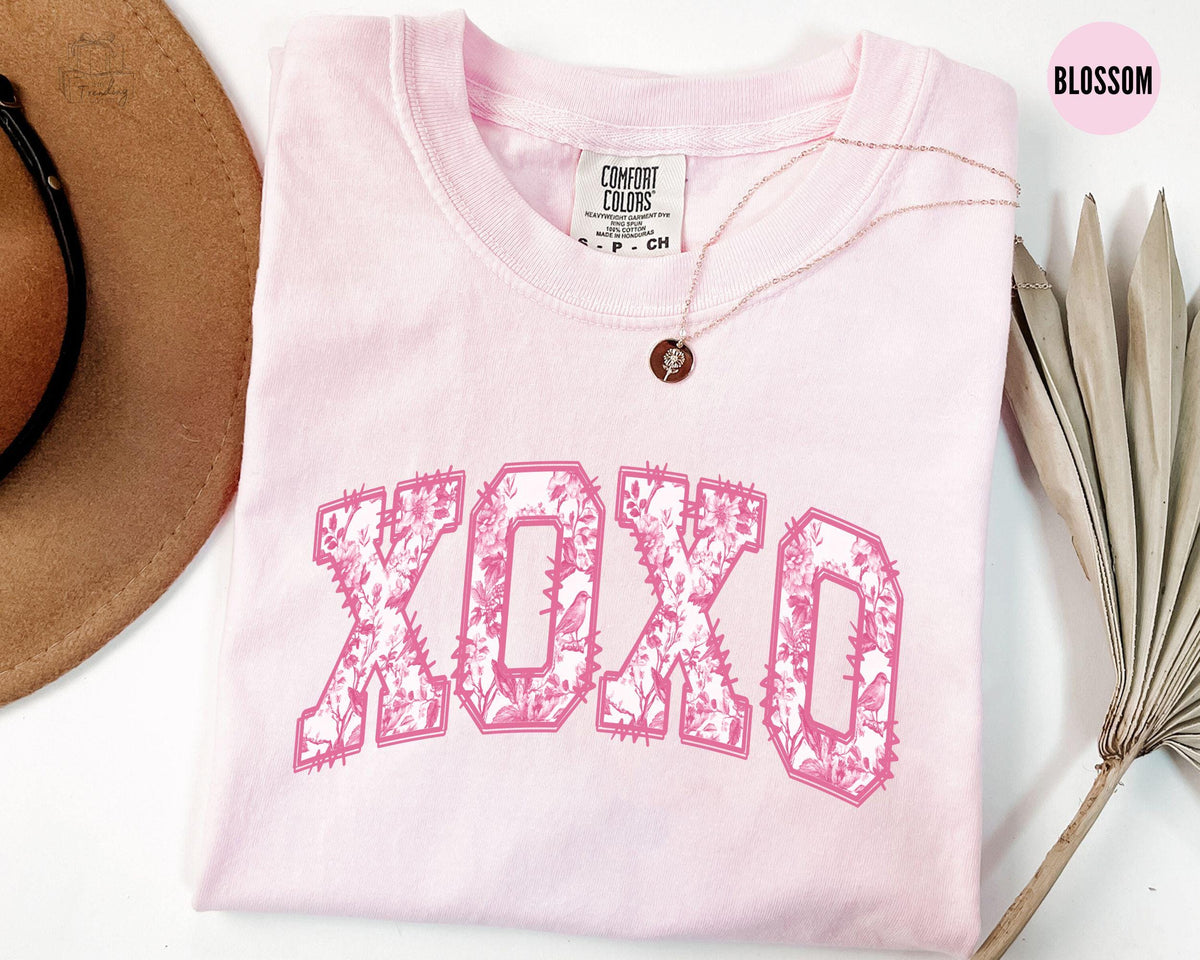 XOXO Shirt Pink TShirt Valentines Day Shirt Cute Valentines Tee Womens Valentines Shirt Toile de jouy Graphic Tee – Easygoing Wear · Perfect For Daily Wear