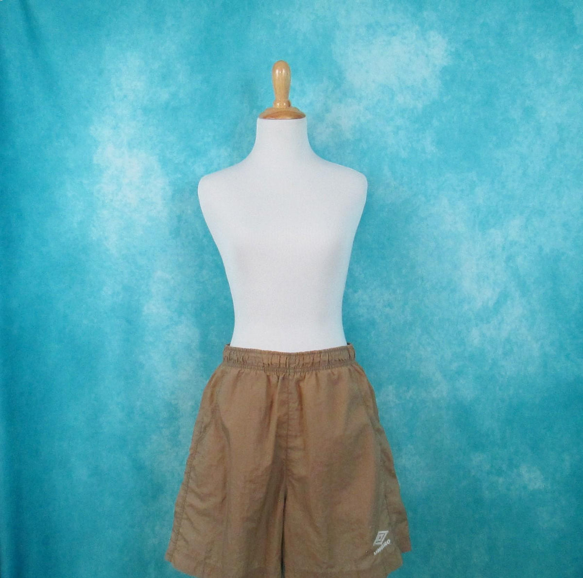 9039s Umbro Drawstring Elastic Waist Shorts Adult Large Graphic Tee – Everyday Comfort · Trending Graphic Apparel