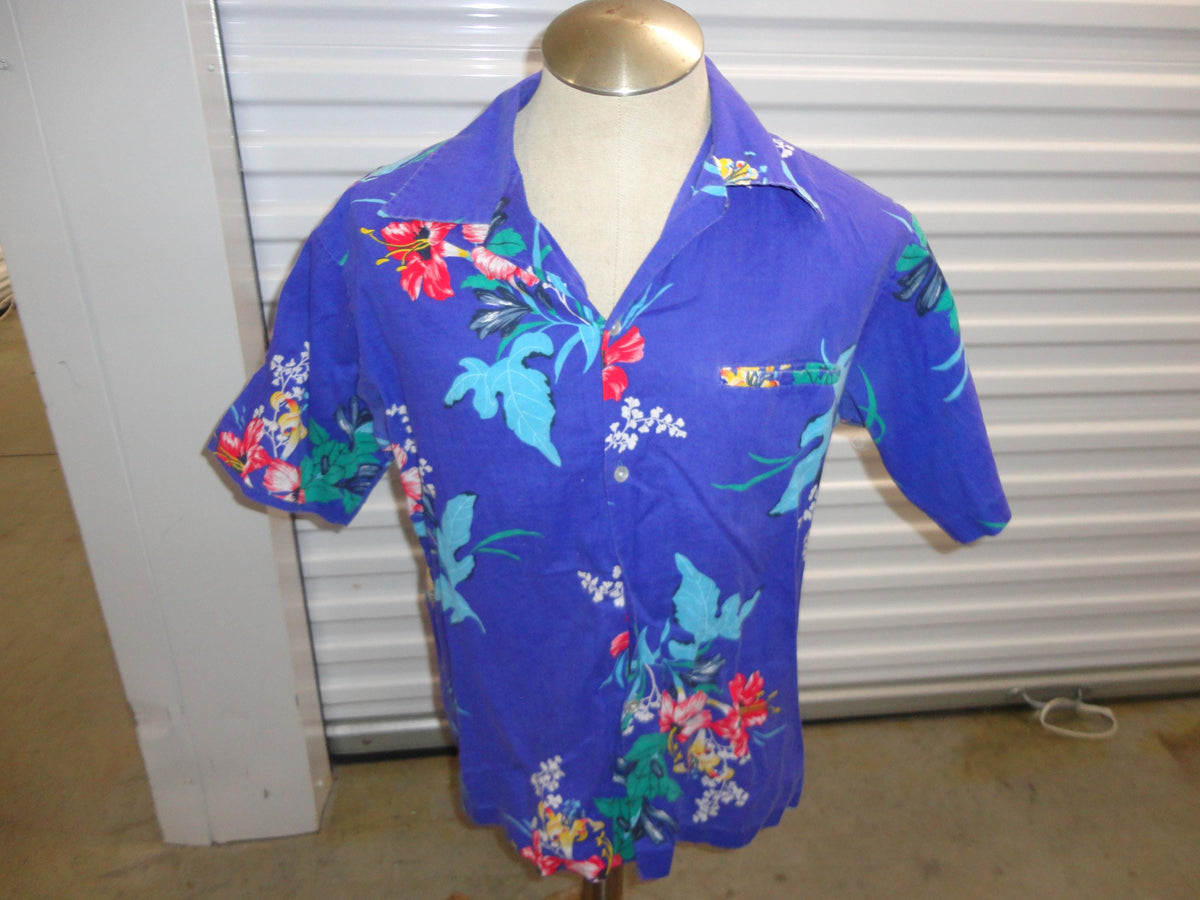 Vintage 8039s Tropicana Made In USA Hawaii Blue Flower Print Hawaiian Shirt L Graphic Tee – Aesthetic Look · Great Gift For Fans