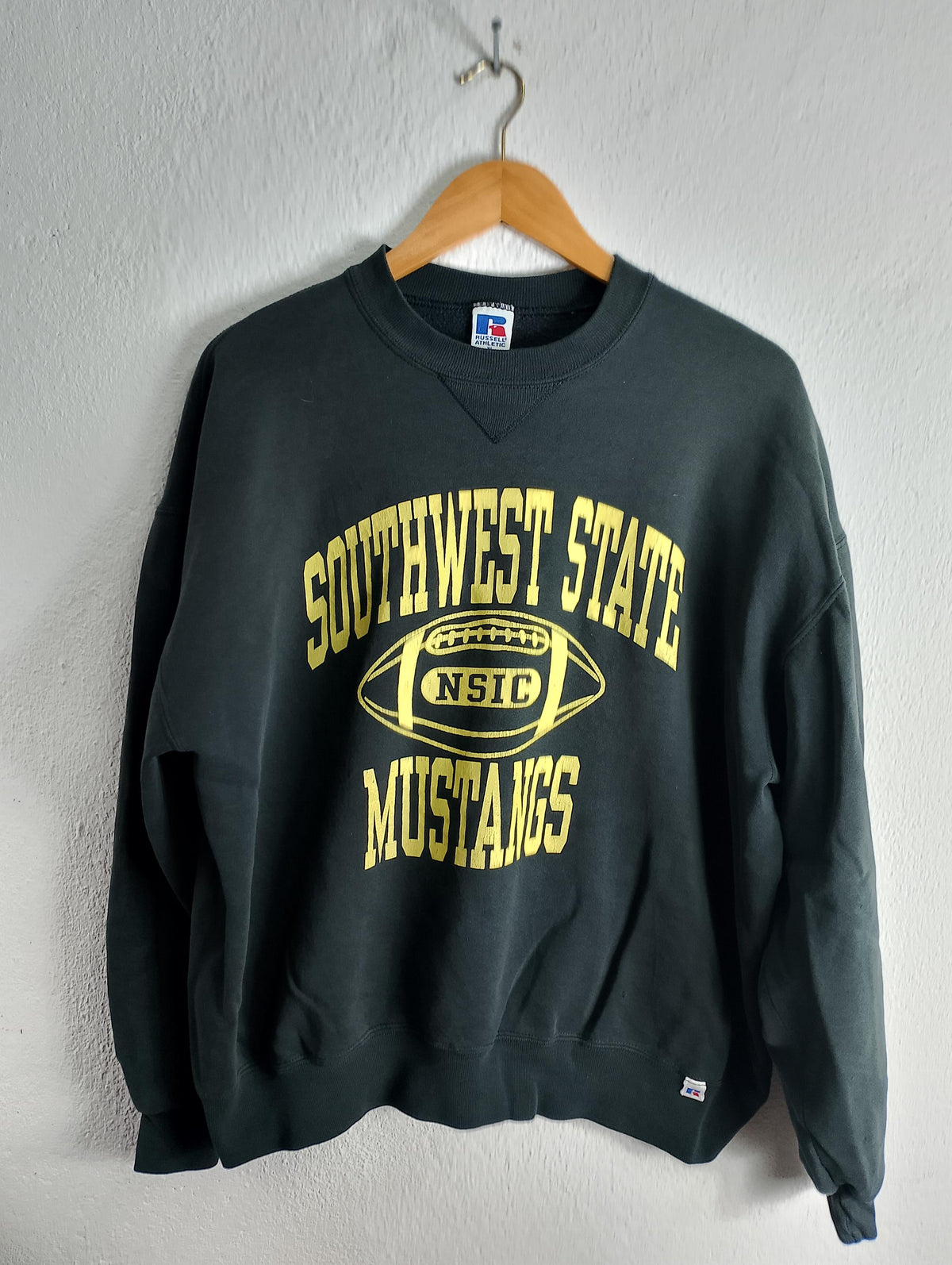 Vintage Southwest state mustang Russell crewneck sweatshirt XL Sweatshirt – Premium Graphic · Perfect For Daily Wear