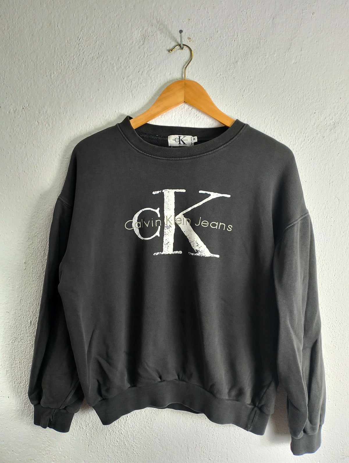 Vintage Calvin Klein crewneck sweatshirt Medium Sweatshirt – Bold Style · Trending Graphic Apparel