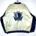 Vintage Dallas Mavericks Satin Bomber Jacket 2XL White Snap Button Nba Giii Graphic Tee – Everyday Comfort · High-Quality Print