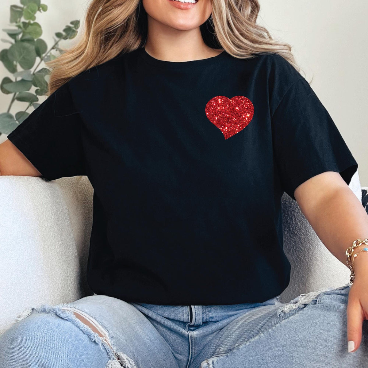 Glitter Heart Shirt Stylish Sparkling T Shirt for Women and Teens Perfect for Casual Outfits Valentines Day or Special Gifts Graphic Tee – Warm & Stylish · Must-Have Style