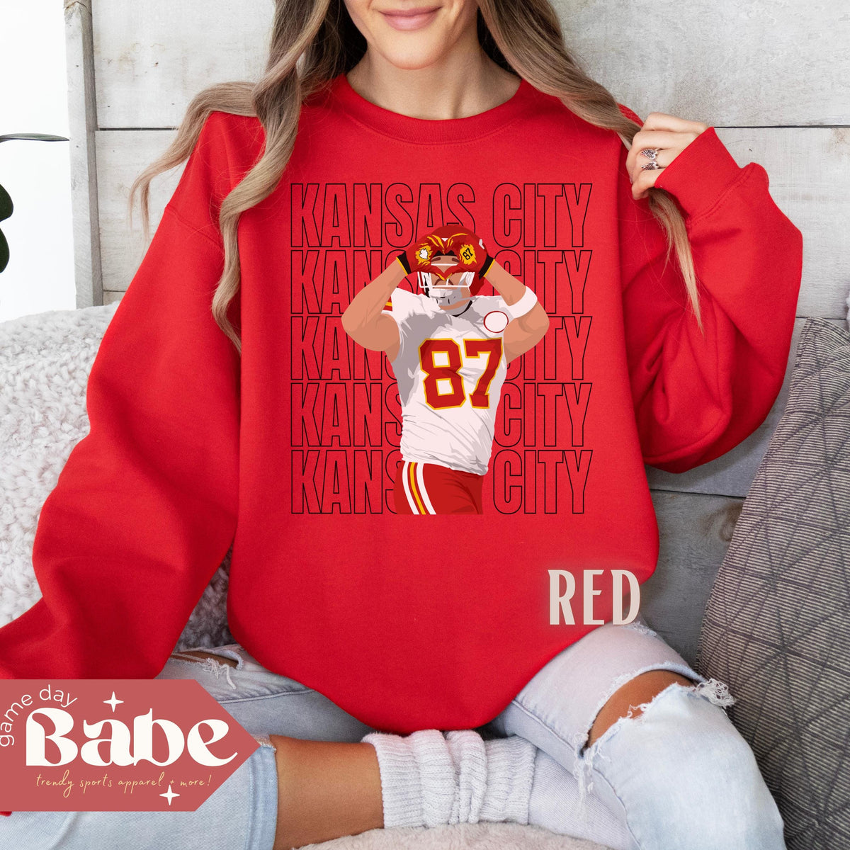 Travis Kelce Heart Hands Kansas City Gildan Unisex Sweatshirt Chiefs Football Swelce Game Day Outfit Oversized Gift Playoffs Sweatshirt – Feel-Good Design · Great Gift For Fans