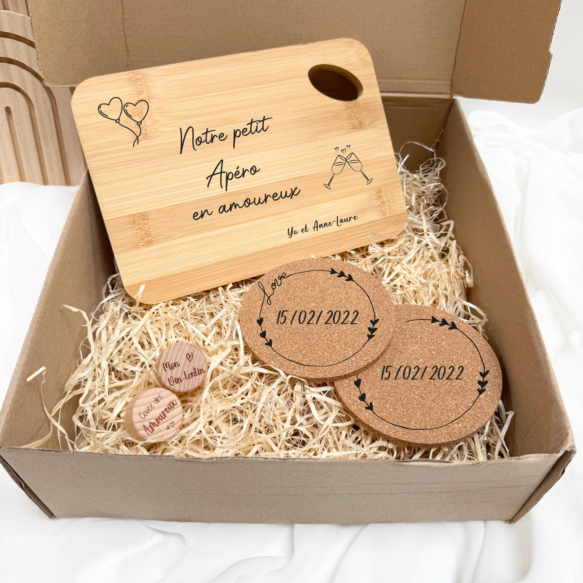 Box Saint Valentin Personnalis Cadeau saint valentin Cadeau couple Cadeau personnalis Saint valentin Box personnalis St valentin Graphic Tee – Warm & Stylish · Must-Have Style