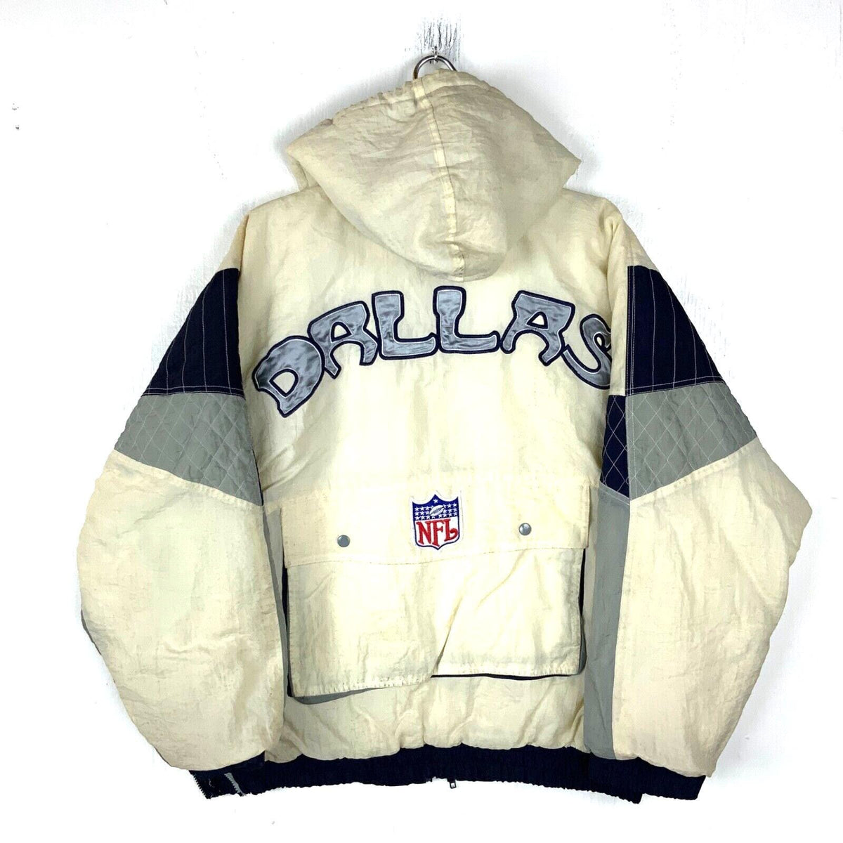 Vintage Dallas Cowboys Puffer Jacket Medium White Nfl Hooded Distressed 90s Graphic Tee – Premium Graphic · High-Quality Print