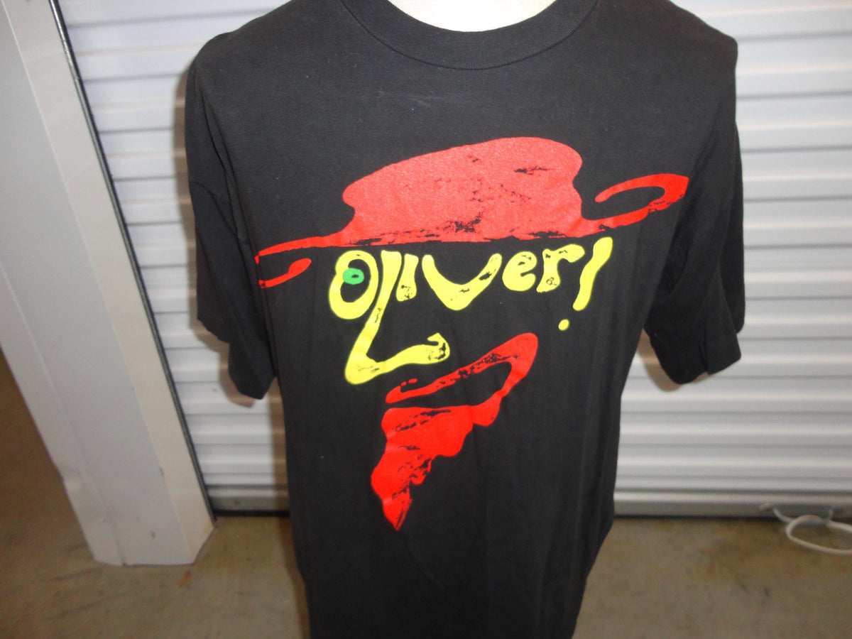 Vintage 9039s OLIVER TWIST Musical 1993 T Shirt XL Black London Charles Dickens Graphic Tee – Warm & Stylish · Must-Have Style