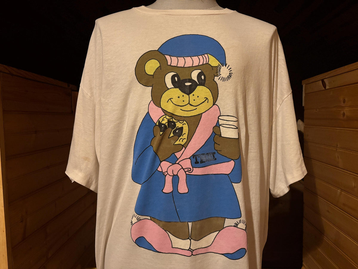 Vintage 90s Sleepy Bedtime Bear Cute Nightgown Tshirt 3XL Graphic Tee – Premium Graphic · Top Pick For Any Outfit
