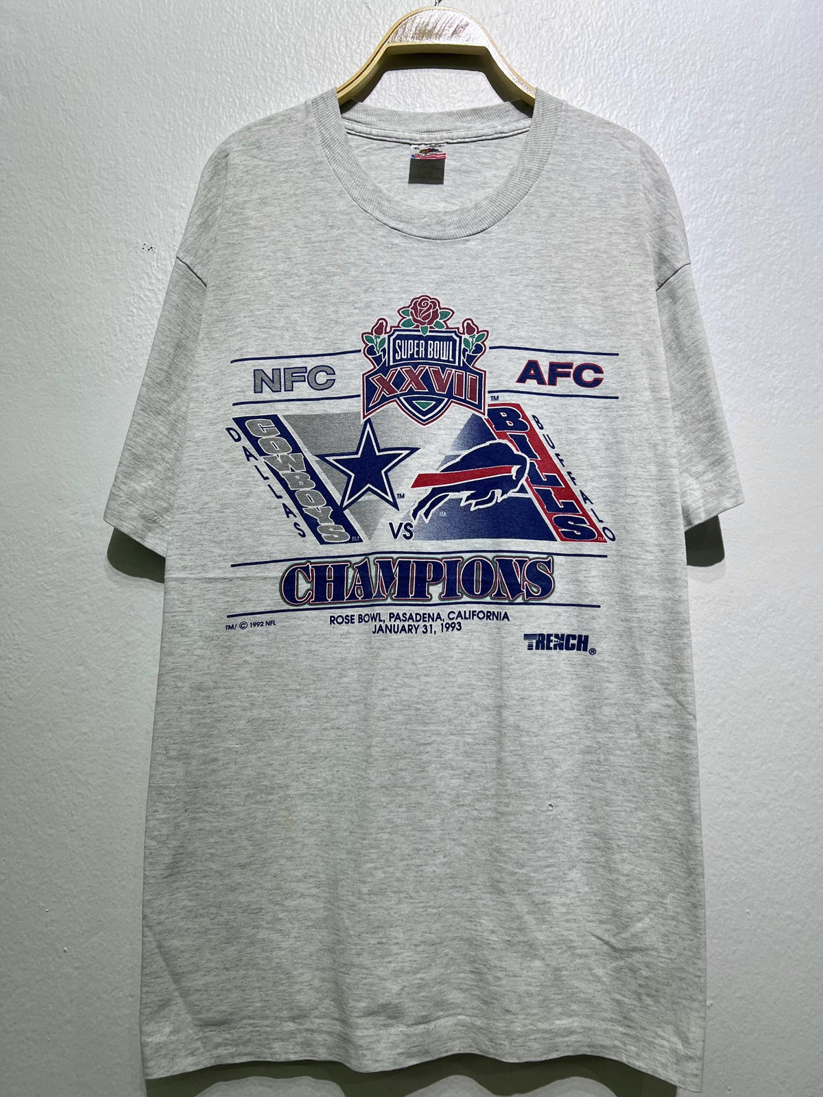 Vintage 1990s Dallas Cowboys Super Bowl Champions NFL Football Team Retro Sports T Shirt Graphic Tee – Fan Favorite · High-Quality Print