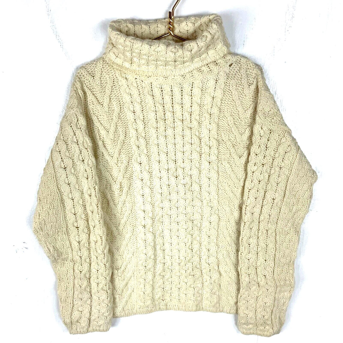 Vintage Aran Crafts Cable Knit Wool Sweater Womens Medium White Turtleneck 90s Graphic Tee – Cozy Vibes · Top Pick For Any Outfit
