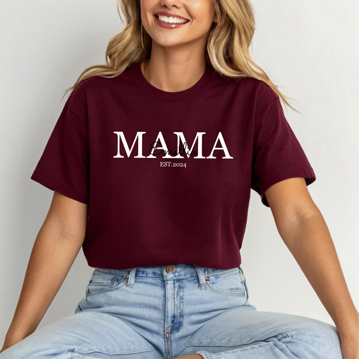 Geburtstagsgeschenk fr MamaT Shirt mit Namen Geburtsjahren der KinderMuttertagsgeschenkBeste Mama der WeltGeschenk fr Mamas Graphic Tee – Feel-Good Design · Trending Graphic Apparel