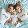 Bauherr Bauherrin Partnerlook Personalisierte Familien Sets mit T Shirts und Baby Body Einzigartig und IndividuellGeschenkidee Graphic Tee – Easygoing Wear · Top Pick For Any Outfit