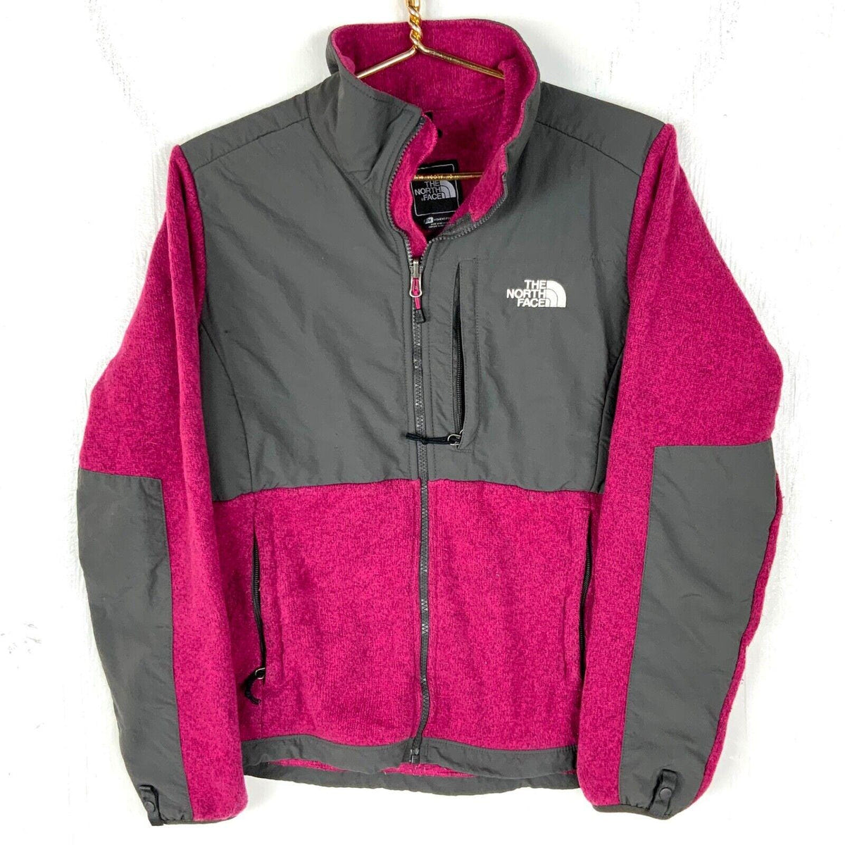 The North Face Denali Fleece Full Zip Womens Sweater Jacket Size Medium Pink Graphic Tee – Warm & Stylish · Great Gift For Fans